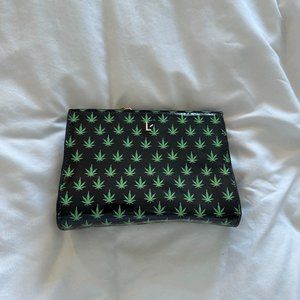 Larroude Erin Clutch